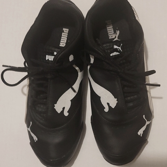 Puma Sneakers 🏃‍♂️ 👟 - Picture 8 of 8